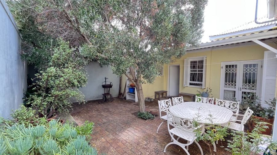2 Bedroom Property for Sale in Seaforth Western Cape